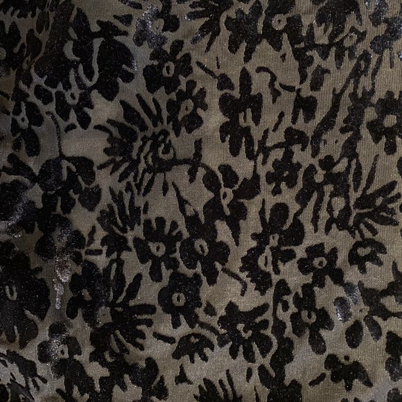 Urban Outfitters Black Velvet Crop Cami - Picture 8 of 11